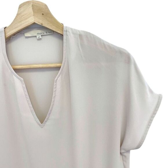 Monk & Lou Lightweight Top - Picture 2 of 7